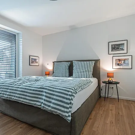 B26 - Unterwegs Zu Hause 4*