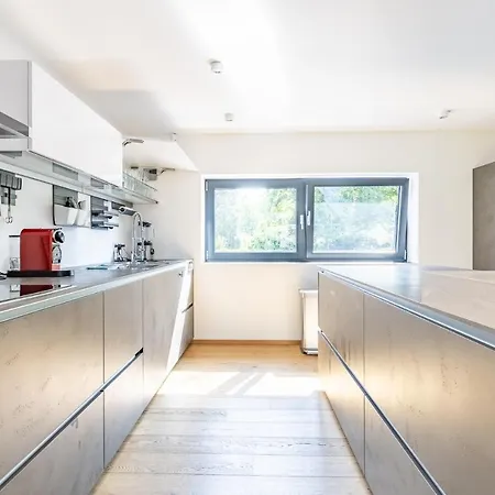 B26 - Unterwegs Zu Hause