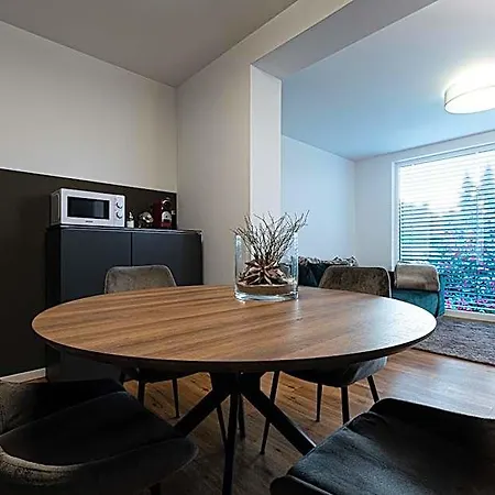 B26 - Unterwegs Zu Hause 4* ויליך